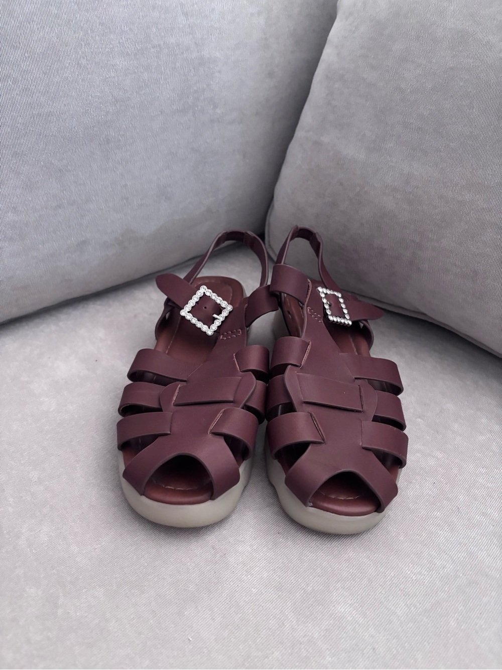 AEROSOLES Burgundy Strappy Sandals with Rhinestone Buckles